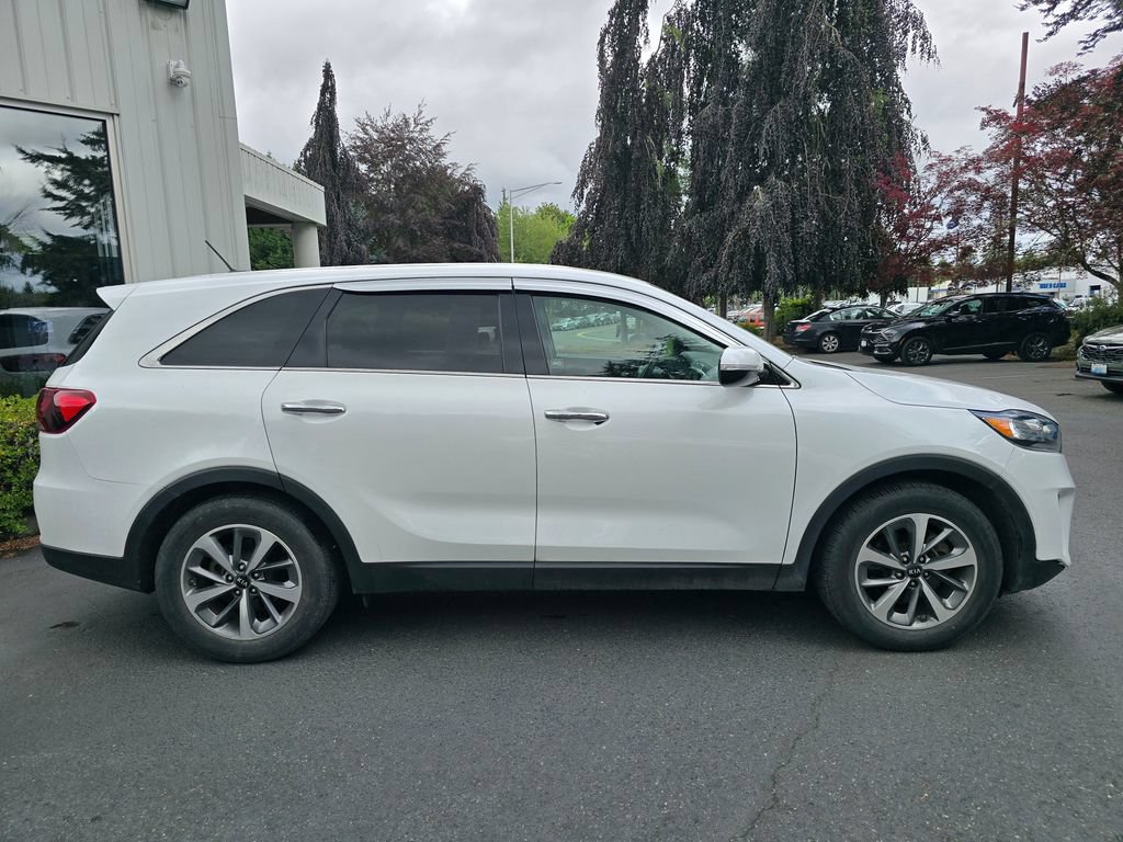 Used 2020 Kia Sorento FWD V6 image 3