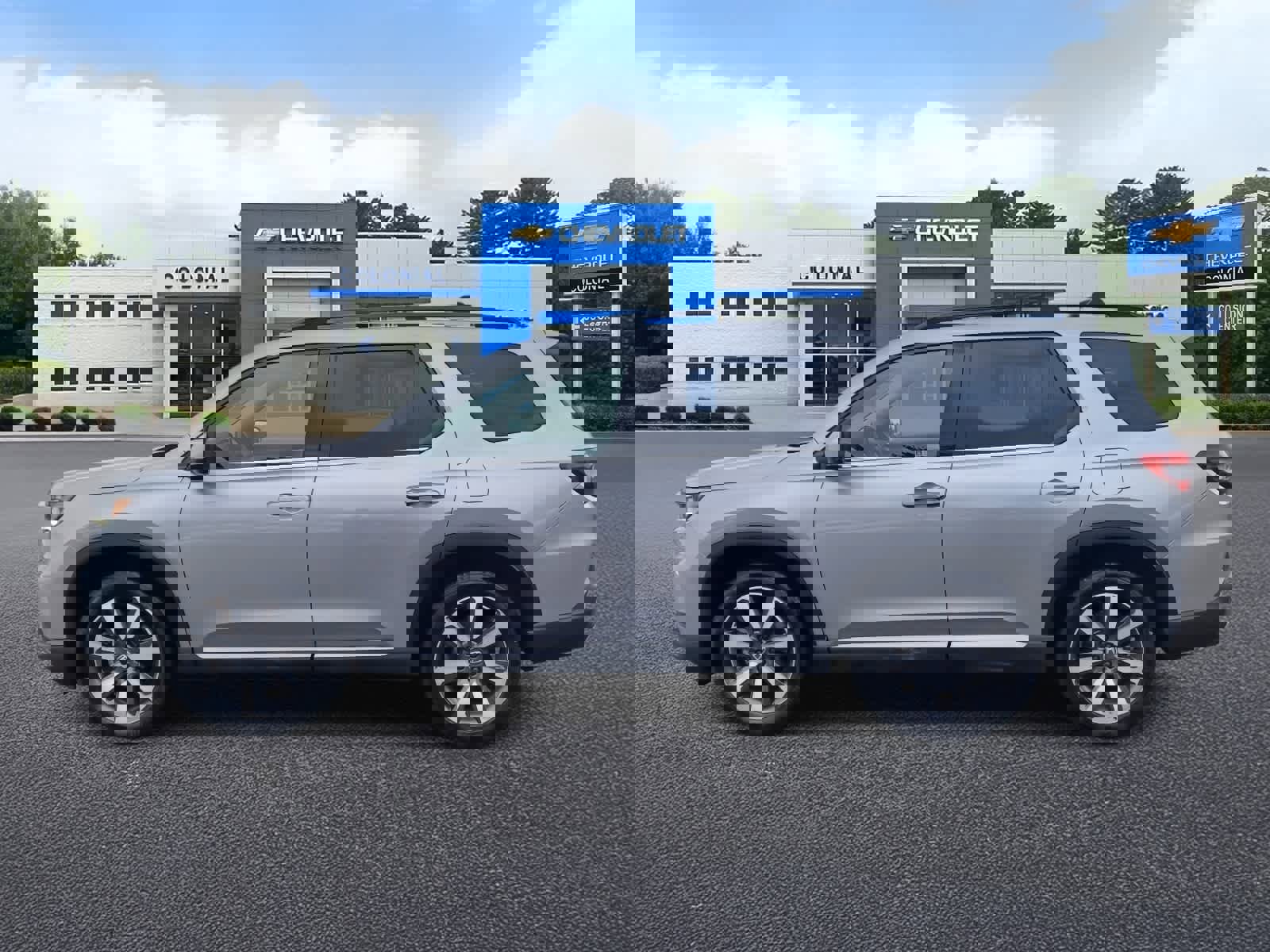 Used 2023 Honda Pilot Touring image 6