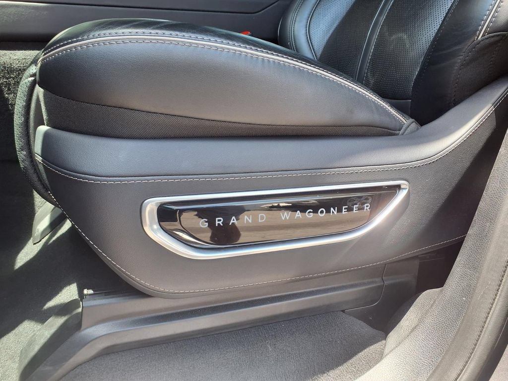 Used 2024 Jeep Grand Wagoneer L Series II AWD/4WD image 14