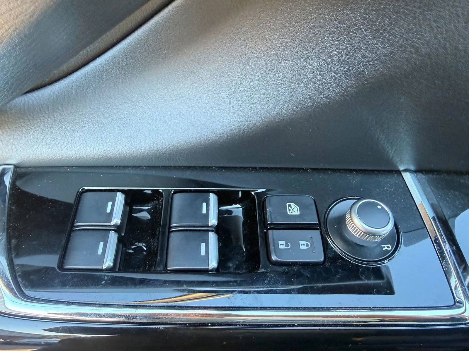 Used 2023 MAZDA CX-9 Touring image 10