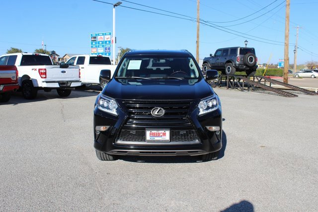 Used 2017 Lexus GX 460 image 2