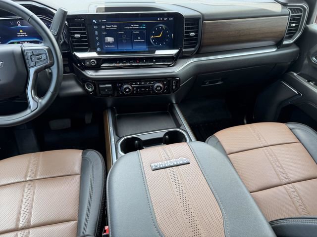 Used 2024 Chevrolet Silverado 2500 High Country w/ High Country Premium Package image 19