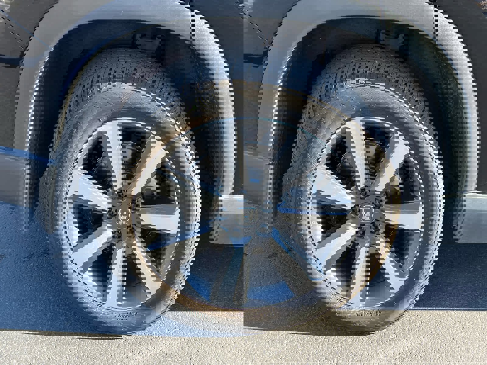 Used 2023 Honda Pilot Touring image 15