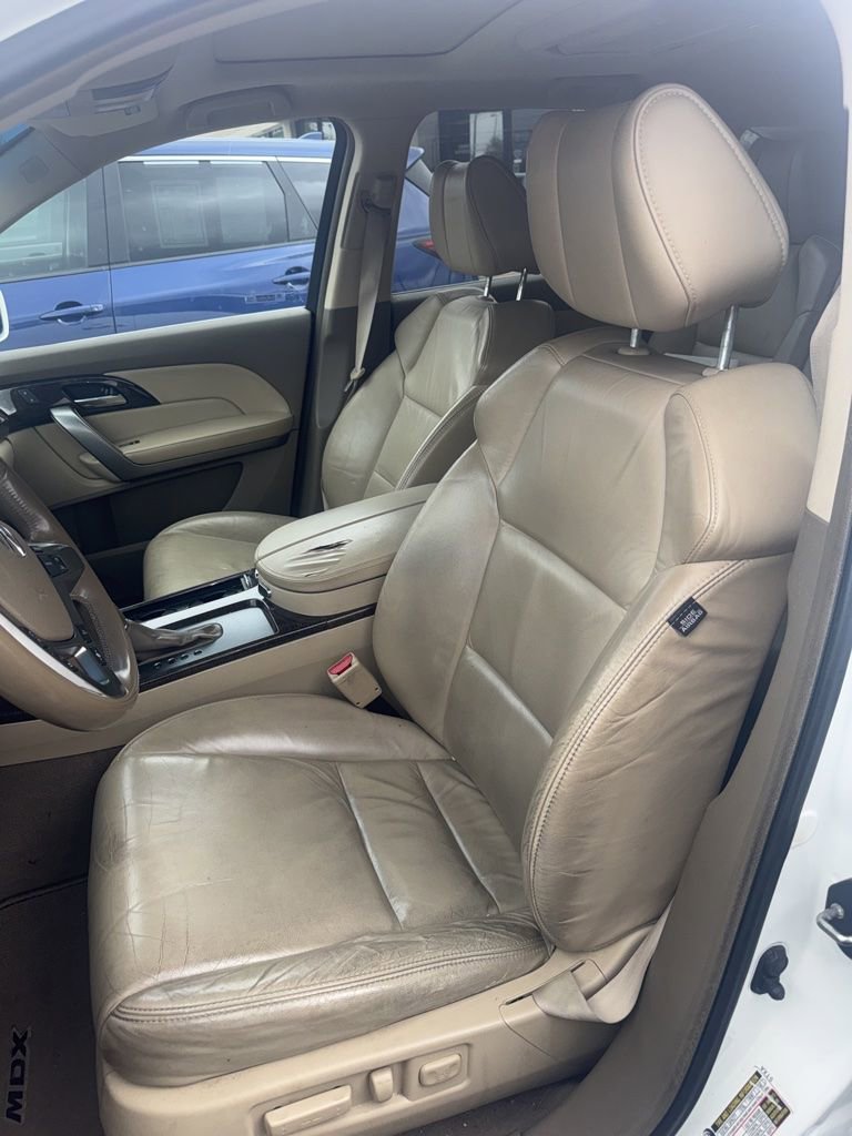 Used 2013 Acura MDX w/ Technology & Entertainment AWD/4WD image 3