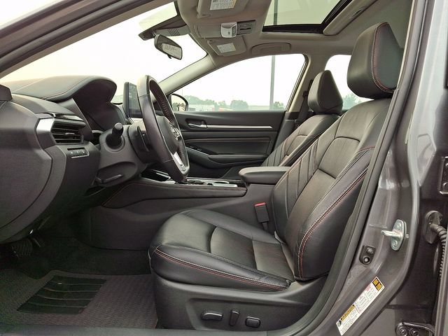 Used 2023 Nissan Altima 2.5 SR w/ SR Premium Package AWD/4WD image 15