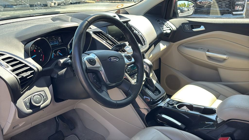 Used 2015 Ford Escape Titanium image 26