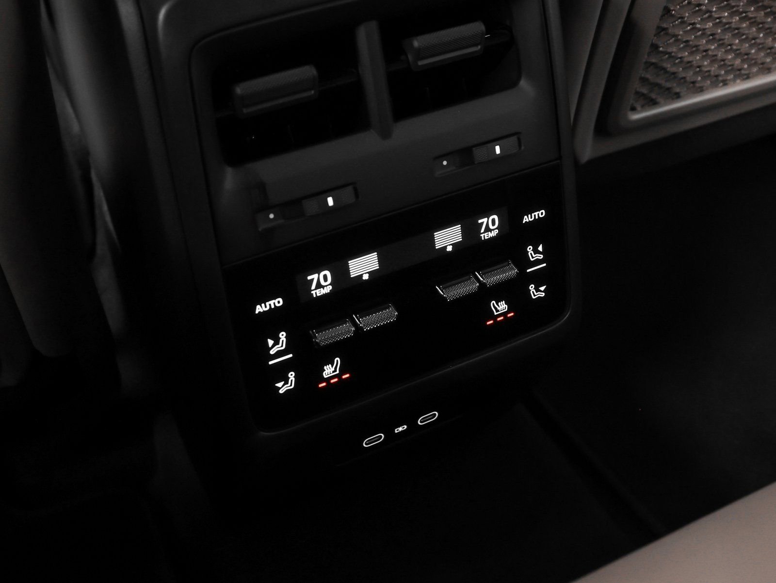 New 2026 Porsche Macan 4 Electric image 45