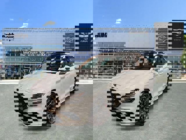 Used 2025 Genesis G70 2.5T w/ Sport Prestige Package image 5