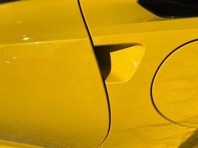 Used 2015 Chevrolet Corvette Z06 w/ Z07 Performance Package image 16