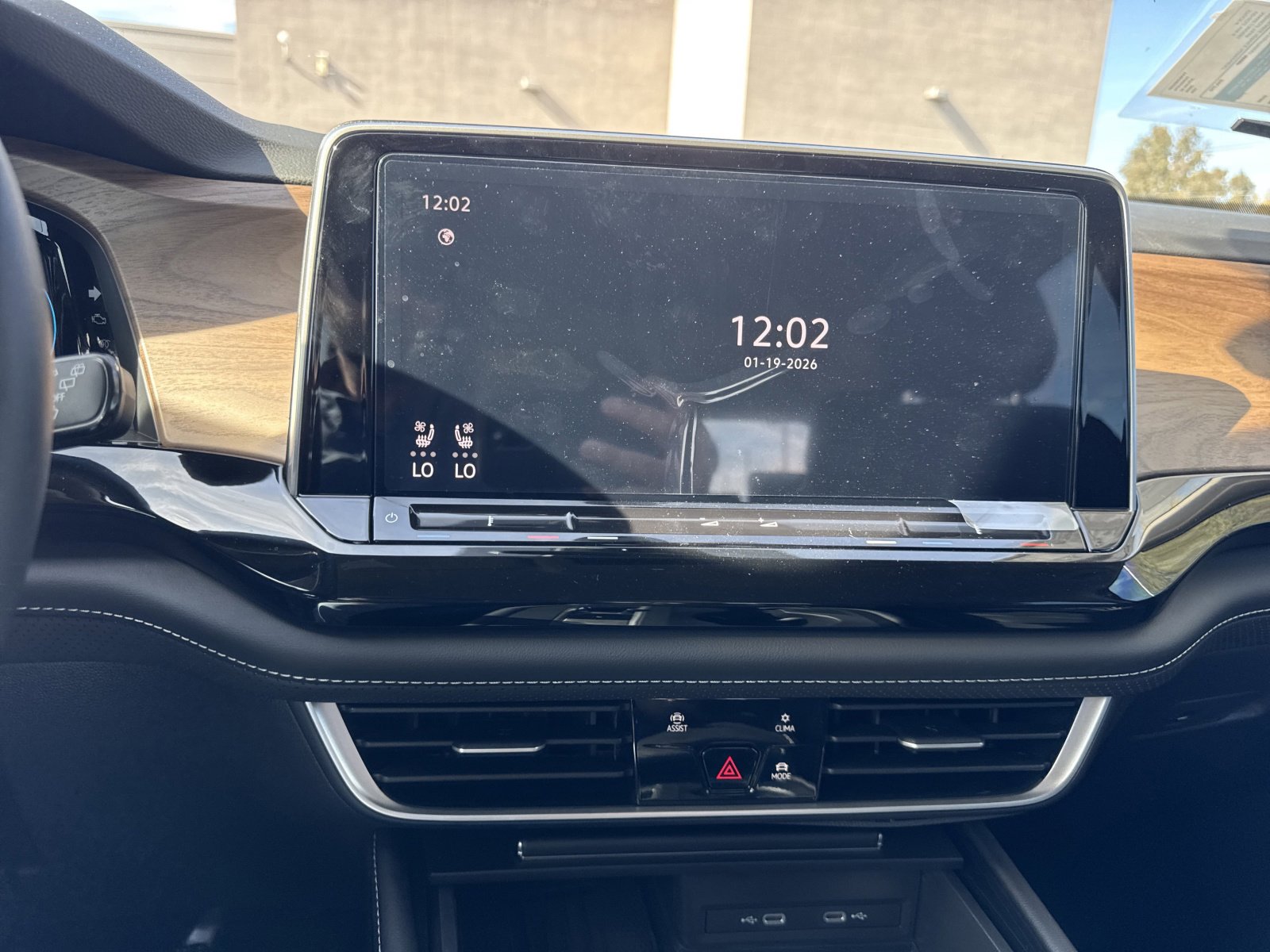 New 2026 Volkswagen Atlas SE image 27