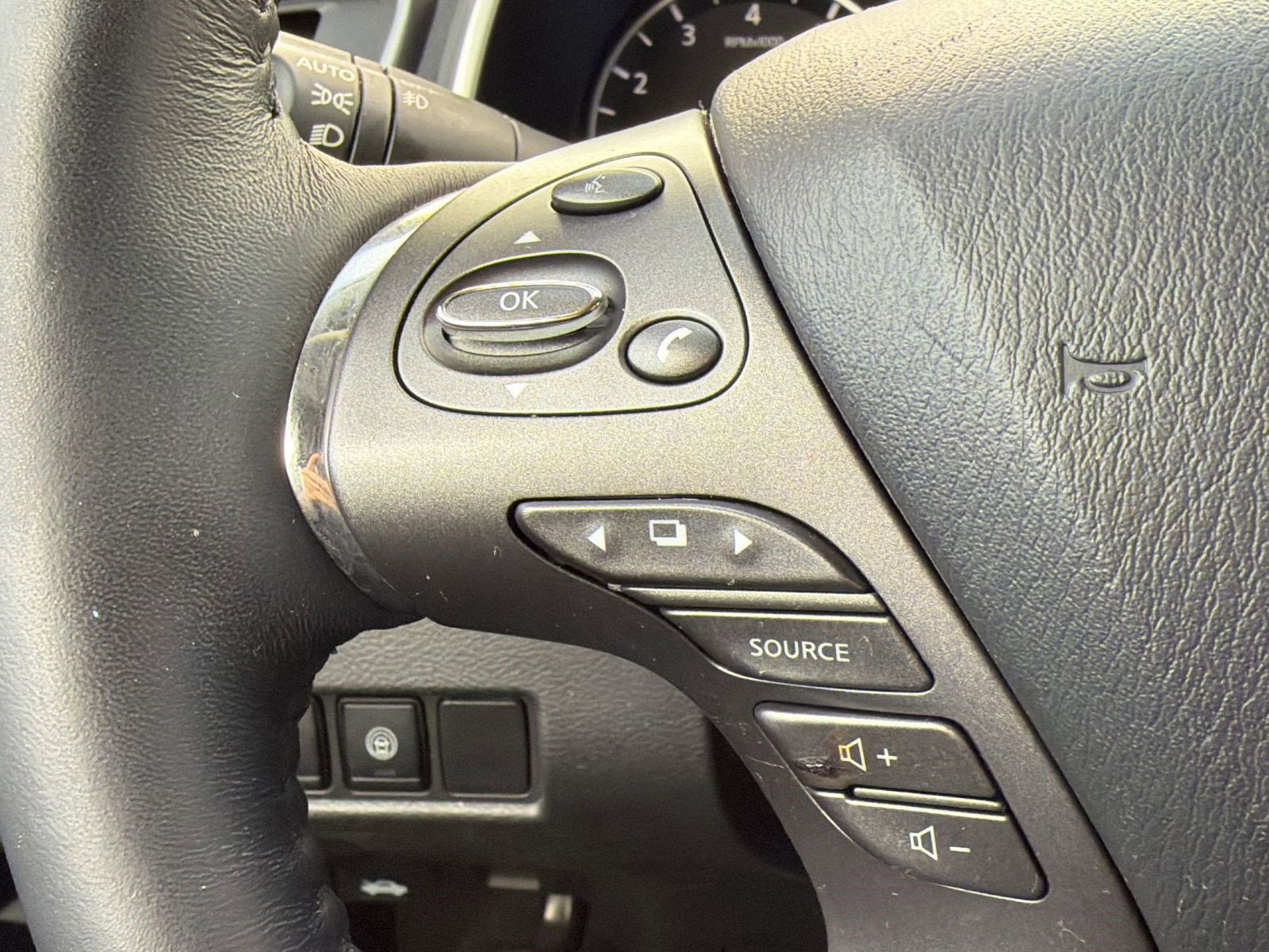 Used 2021 Nissan Murano Platinum w/ Cargo Package image 16