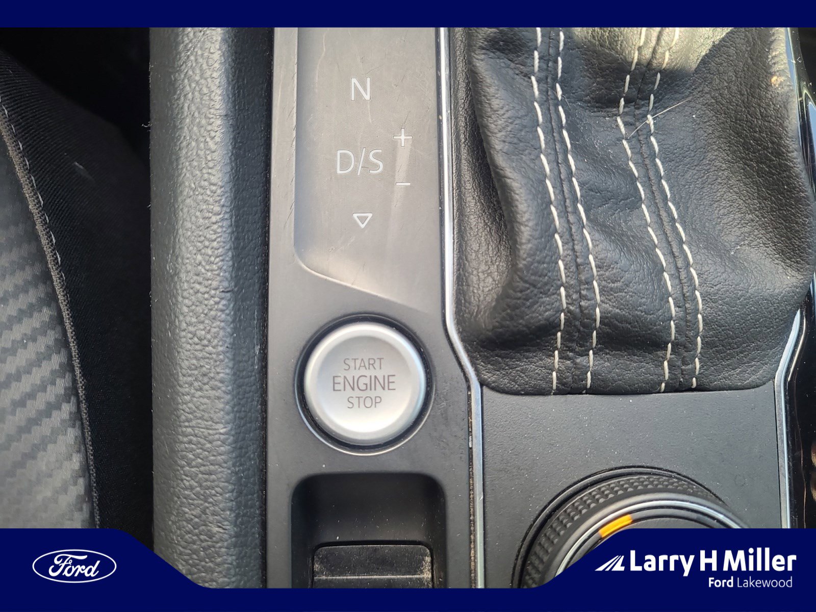 Used 2023 Volkswagen Atlas Cross Sport SE image 29