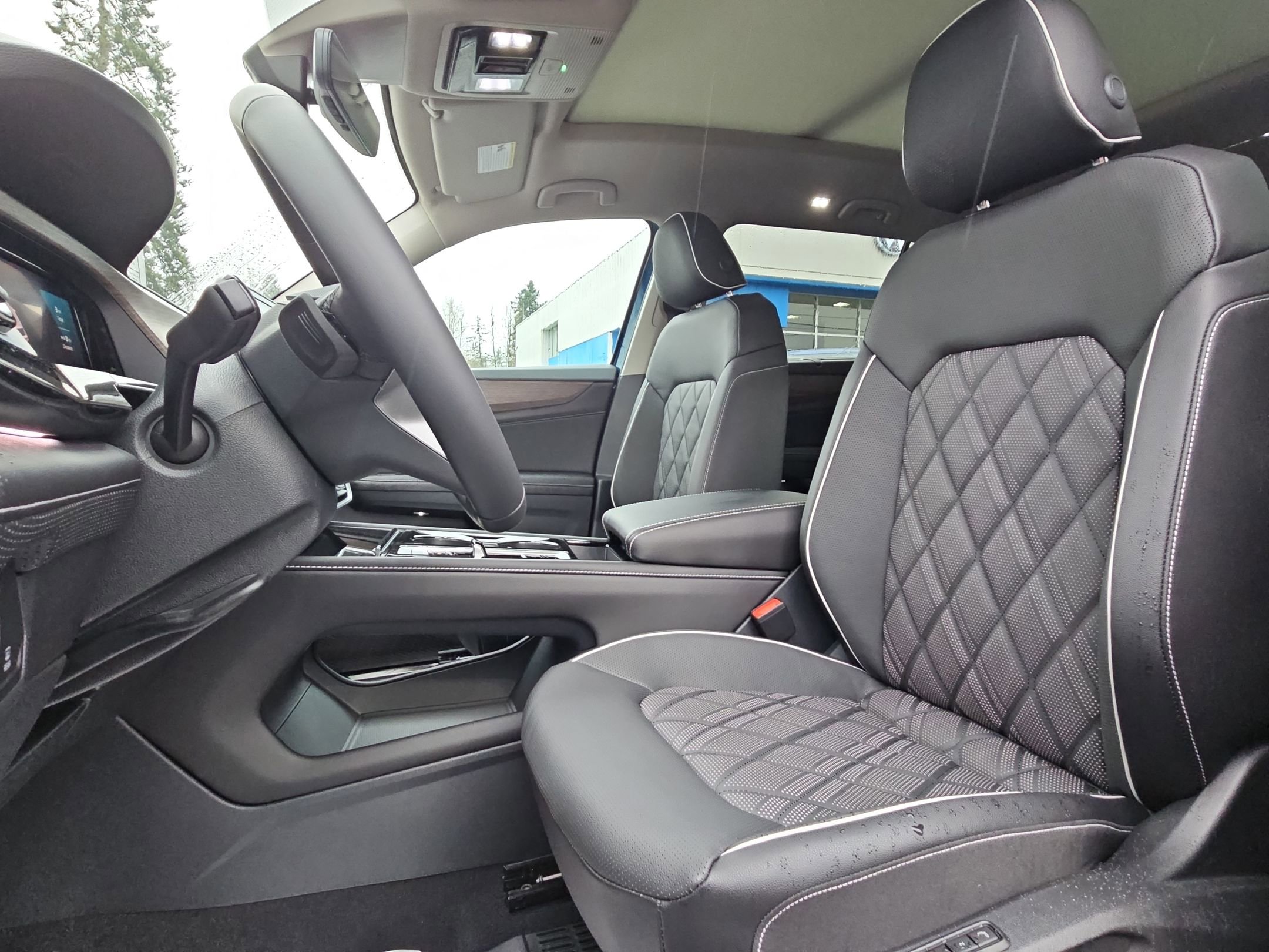 New 2026 Volkswagen Atlas SEL Premium R-Line image 13