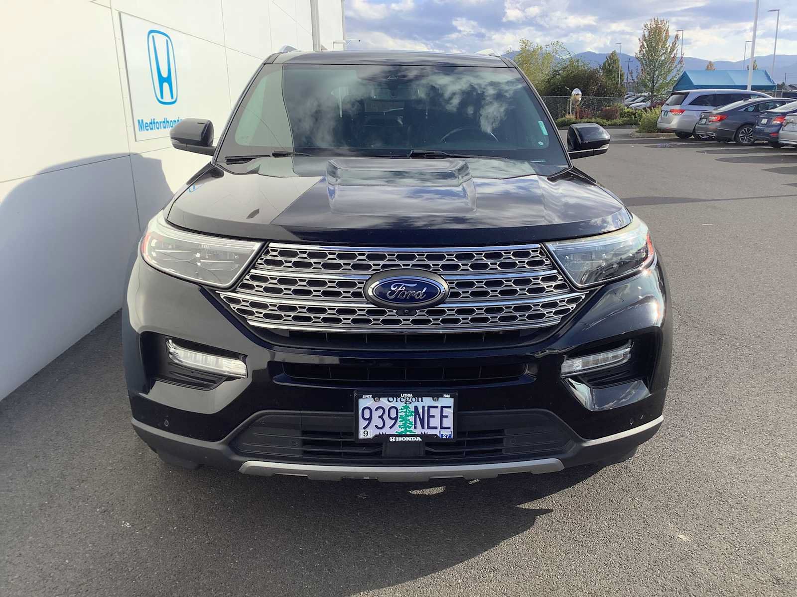 Used 2020 Ford Explorer Limited AWD/4WD image 6