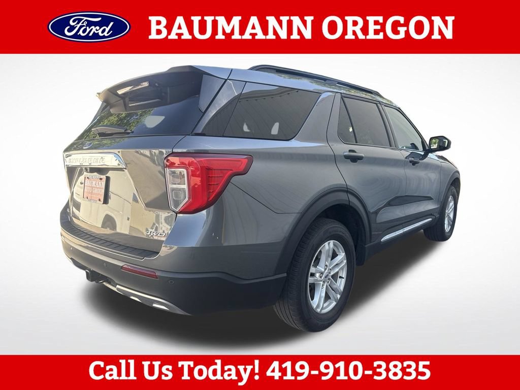 Used 2023 Ford Explorer XLT w/ Equipment Group 202A AWD/4WD image 3