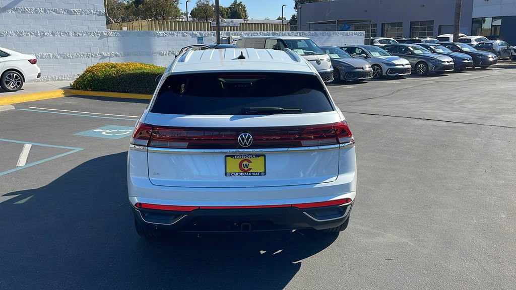 New 2026 Volkswagen Atlas Cross Sport SE FWD image 8