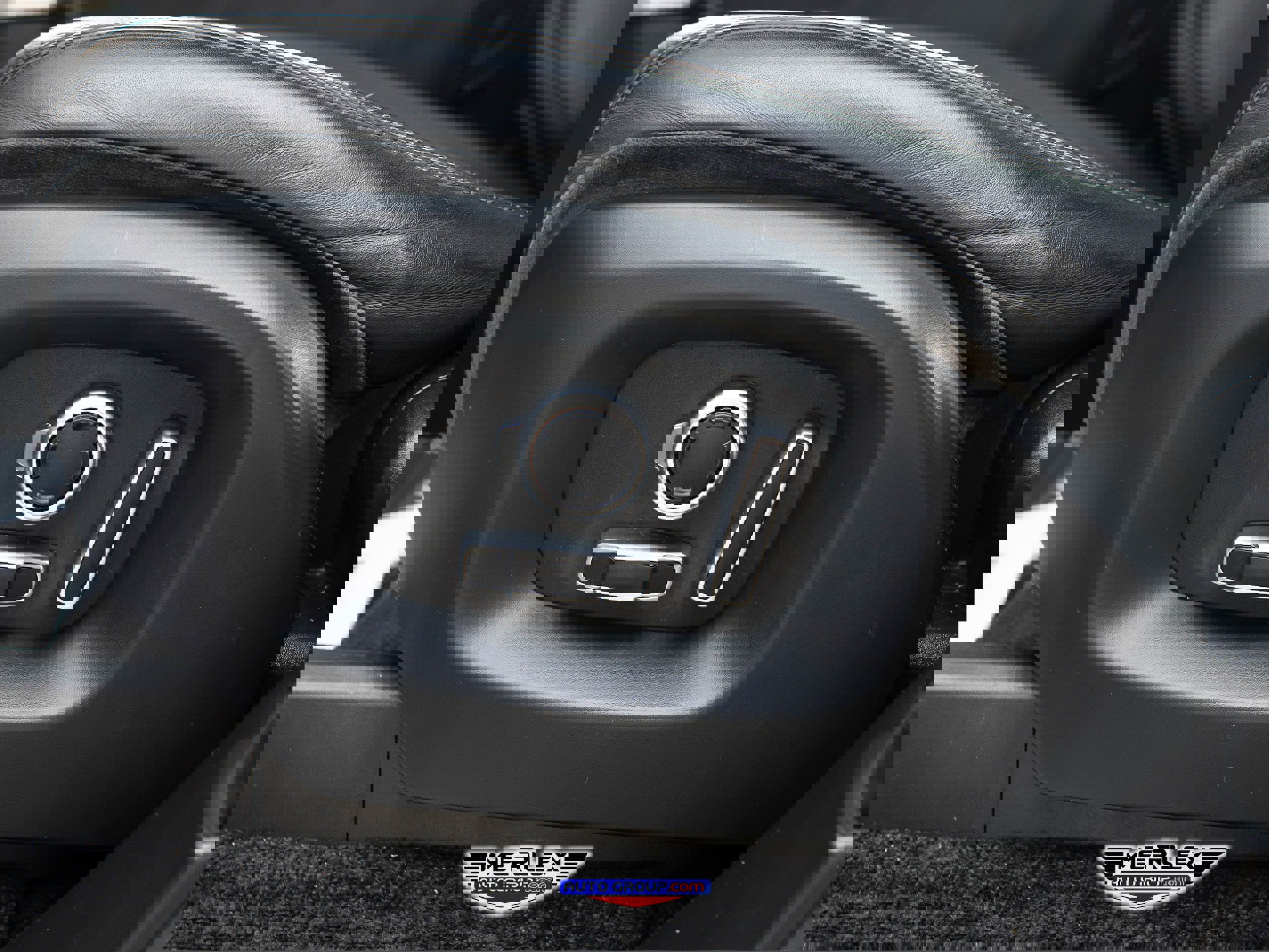 Used 2017 Land Rover Range Rover Supercharged image 41