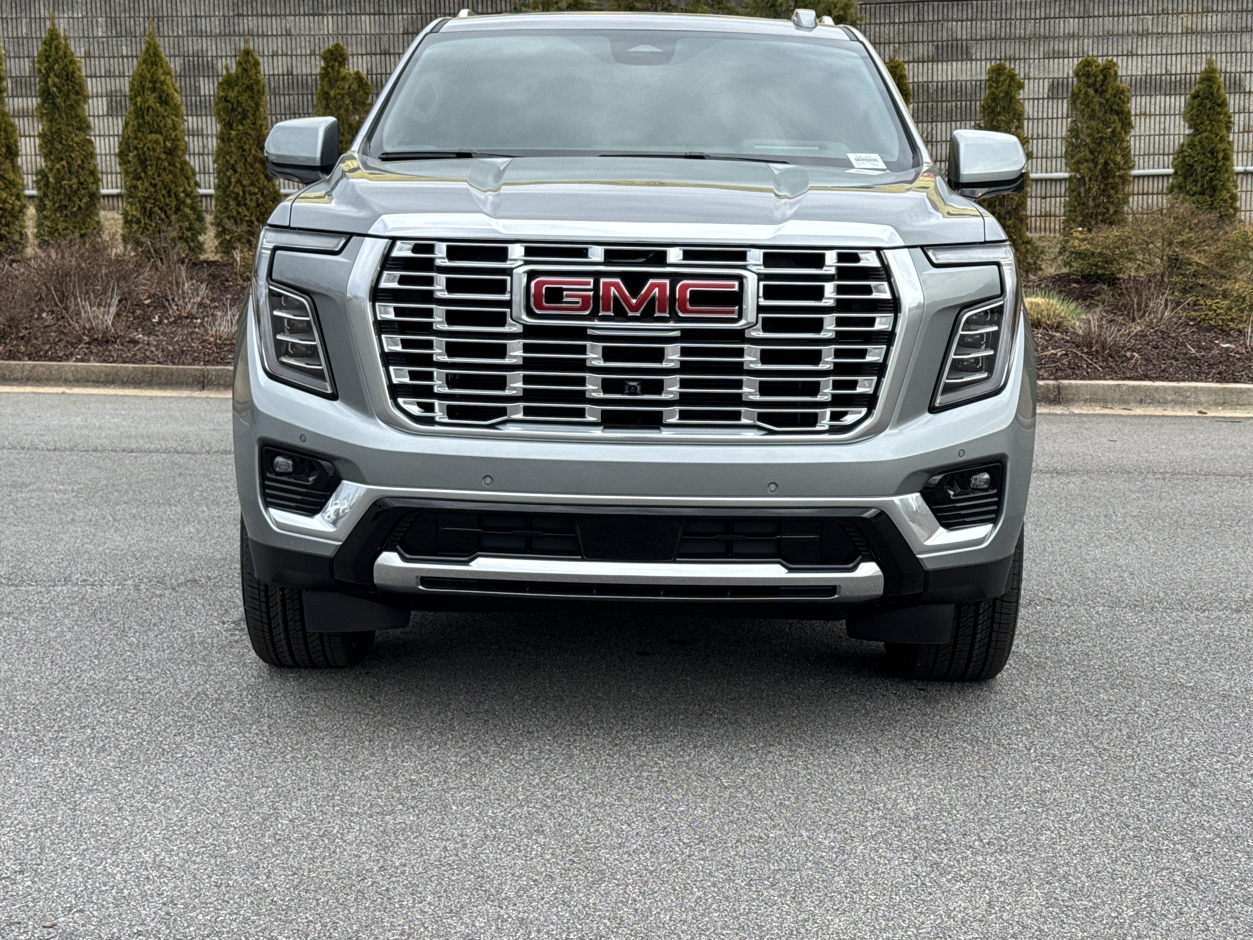 New 2026 GMC Yukon XL Denali w/ Advanced Technology Package AWD/4WD image 3