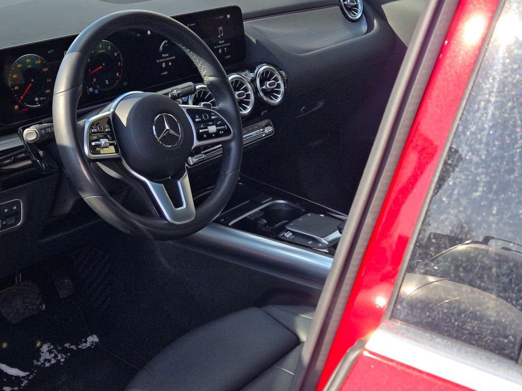 Used 2021 Mercedes-Benz GLA 250 4MATIC image 32