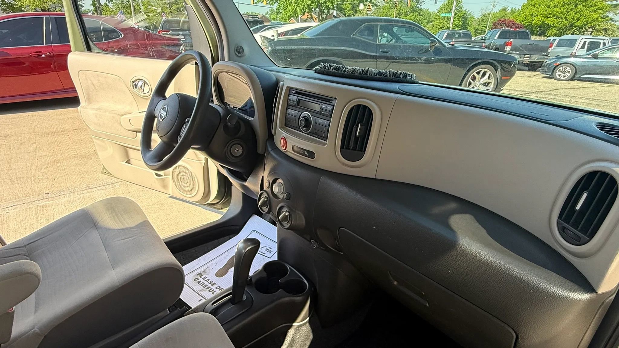 Used 2009 Nissan Cube 1.8 S w/ Interior Illumination Pkg FWD image 12