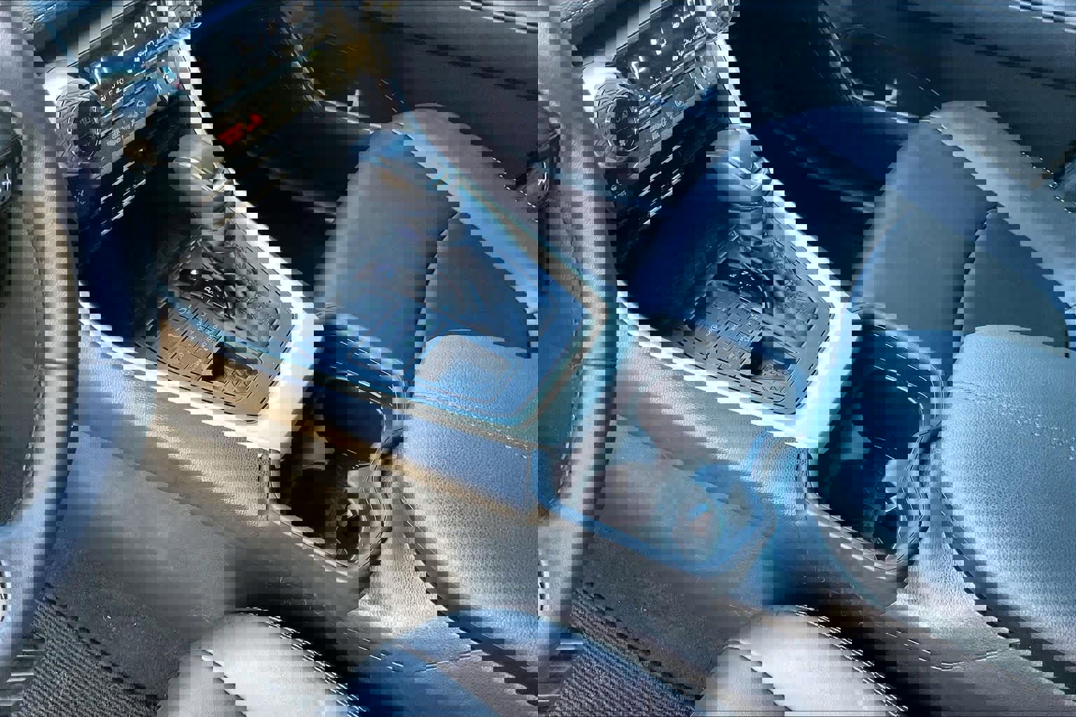 Used 2021 Toyota RAV4 XLE Premium w/ Carpet Mat Package (TMS) image 16