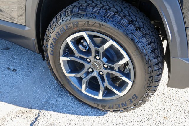 New 2026 Chevrolet Equinox ACTIV image 5