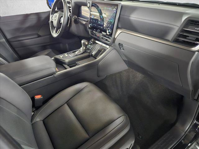 Used 2024 Lexus GX 550 AWD/4WD image 19