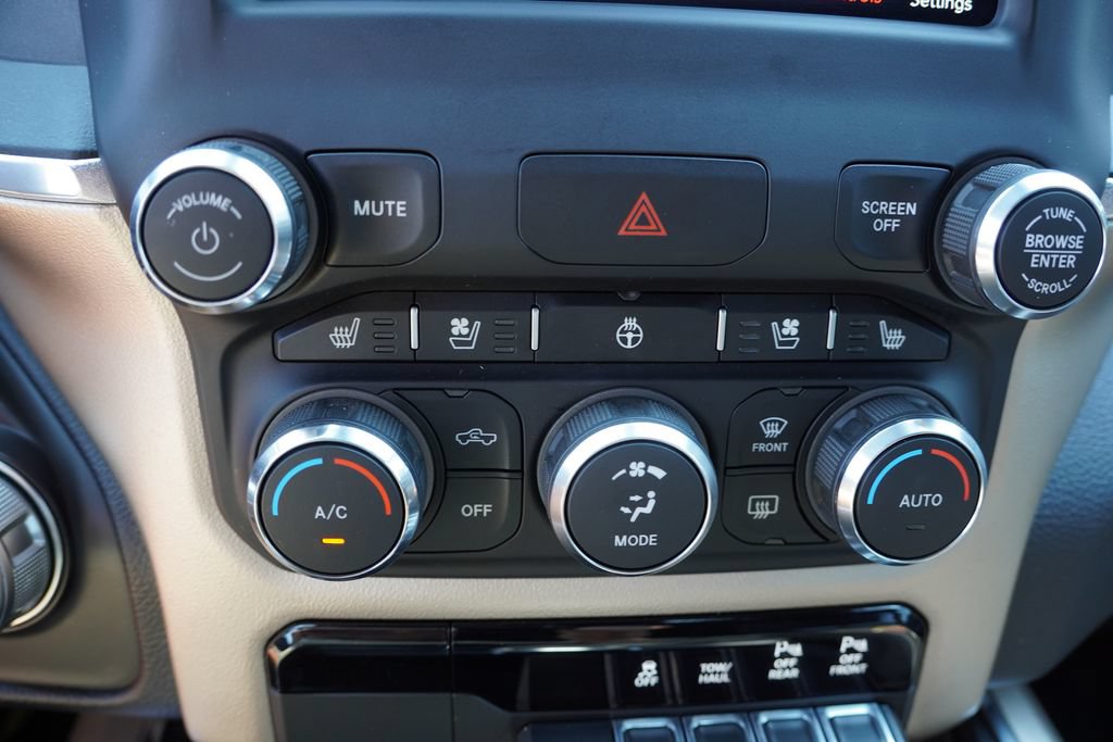 Certified 2019 RAM 1500 Laramie w/ Sport Appearance Package AWD/4WD image 27