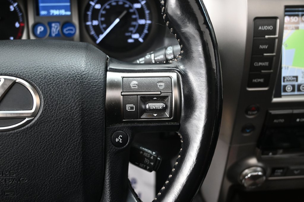 Used 2017 Lexus GX 460 Premium w/ Premium Package AWD/4WD image 14