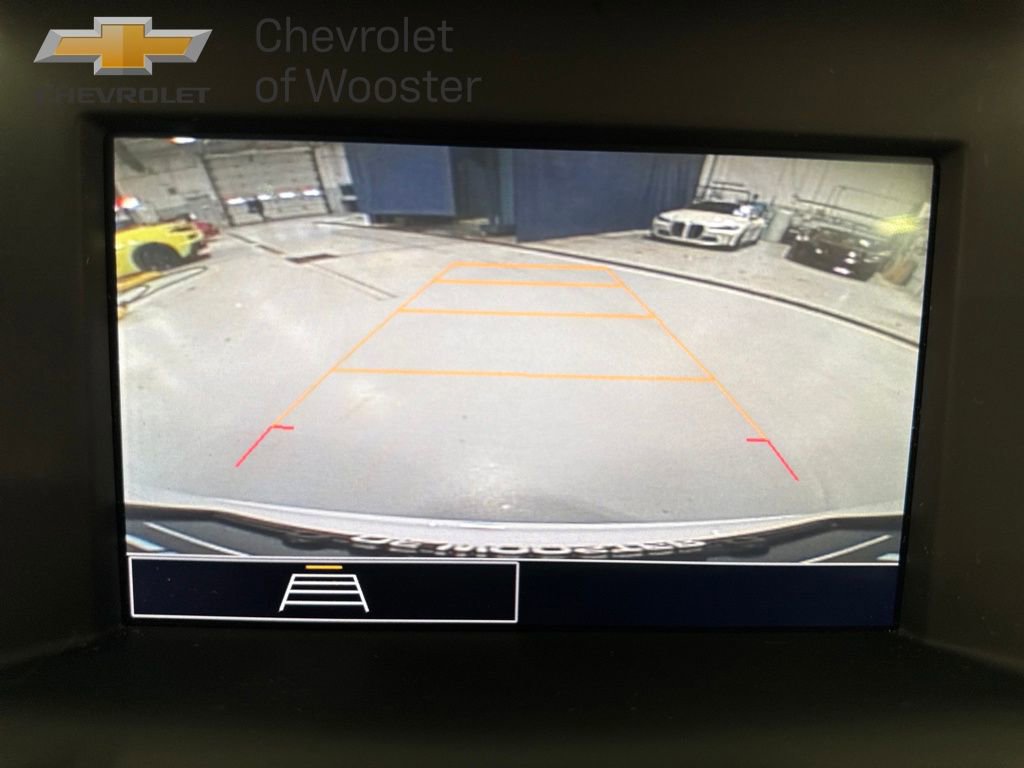 Used 2023 GMC Terrain SLE w/ Driver Convenience Package image 22