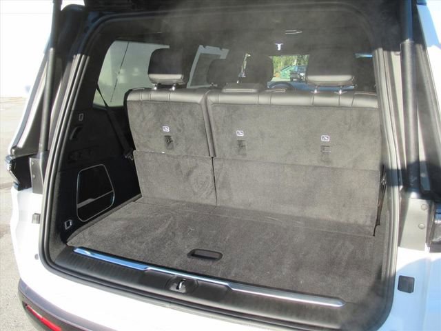 New 2026 Jeep Grand Wagoneer Summit w/ Rear Seat Video Group I image 30