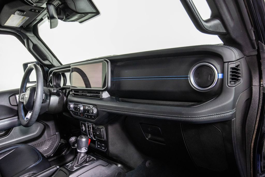 Used 2024 Jeep Wrangler High Altitude AWD/4WD image 18