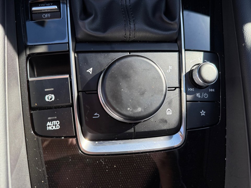 Certified 2025 MAZDA MAZDA3 s image 19