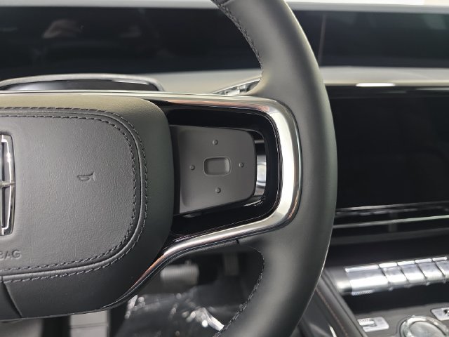 New 2026 Lincoln Nautilus Reserve AWD/4WD image 15