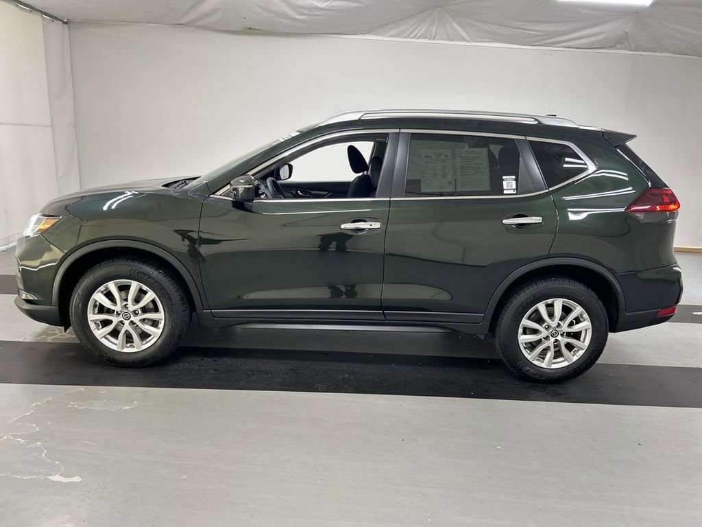 Used 2020 Nissan Rogue SV image 6