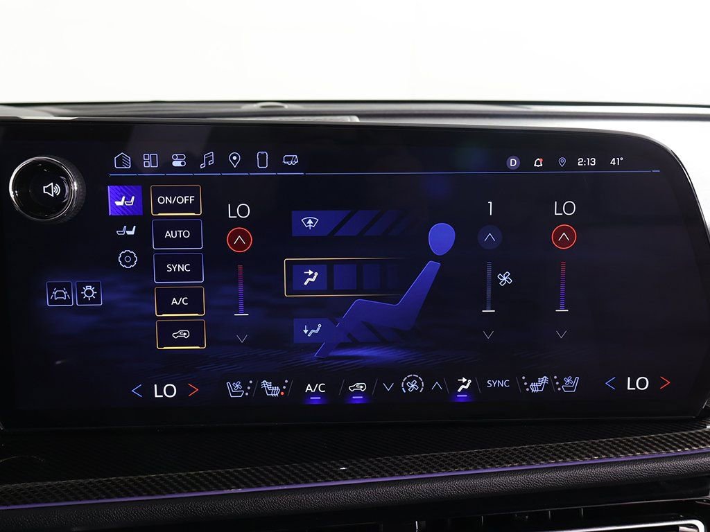 Used 2025 Chevrolet Traverse High Country w/ LPO, Cargo Package image 53