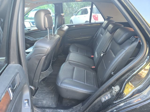 Used 2011 Mercedes-Benz ML 350 2WD image 28