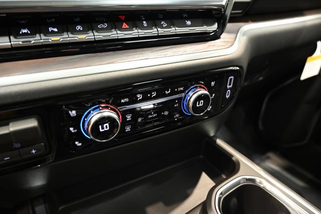 New 2026 GMC Sierra 1500 SLT w/ SLT Premium Plus Package AWD/4WD image 20