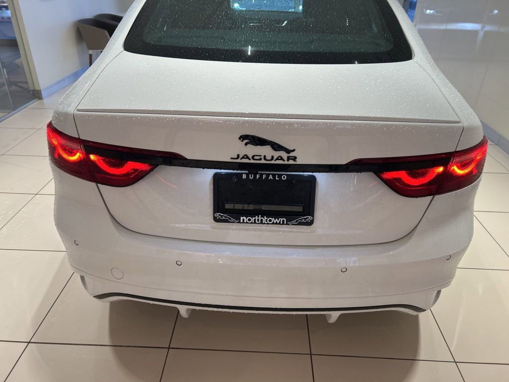 Used 2024 Jaguar XF R-Dynamic SE image 16