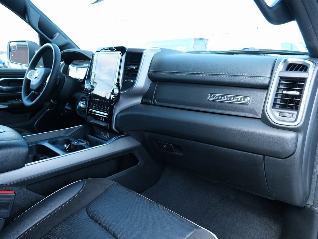 Used 2025 RAM 1500 Laramie w/ Sport Appearance Package image 33