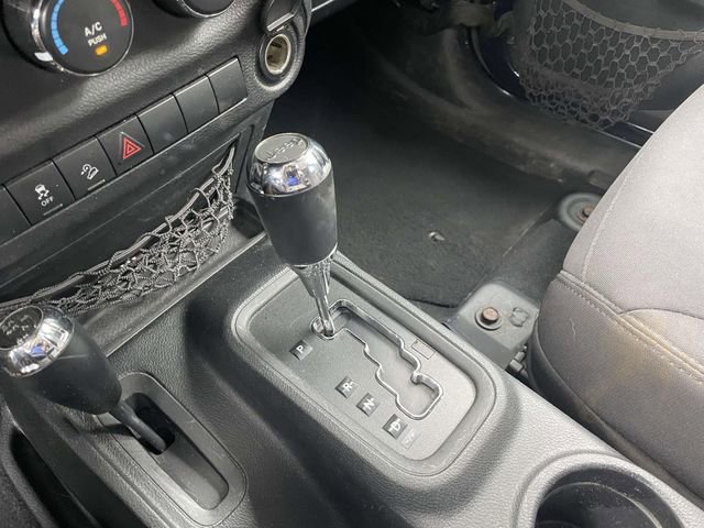 Used 2013 Jeep Wrangler Unlimited Sport AWD/4WD image 33