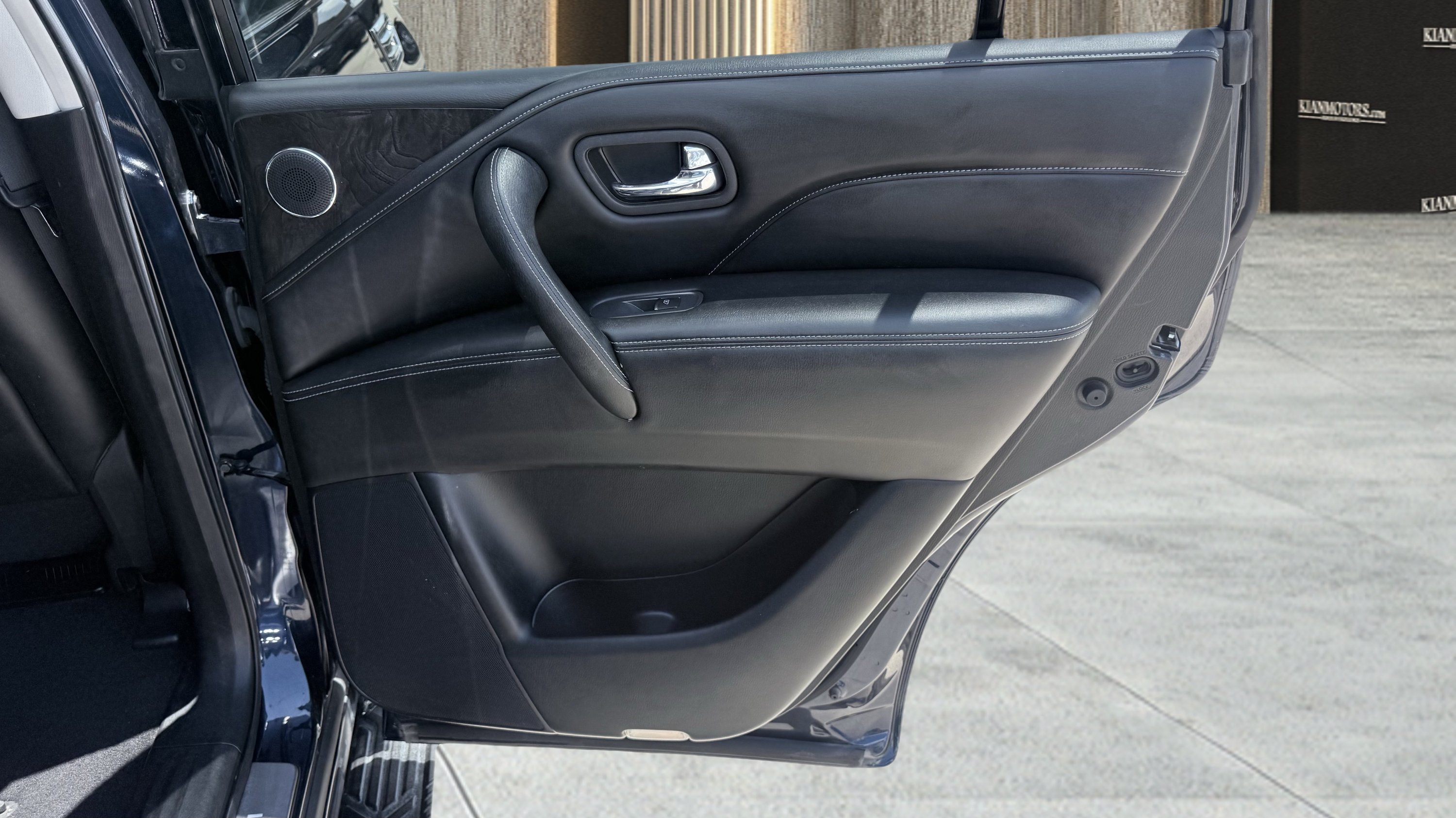 Used 2020 INFINITI QX80 Luxe w/ Proassist Package RWD image 35