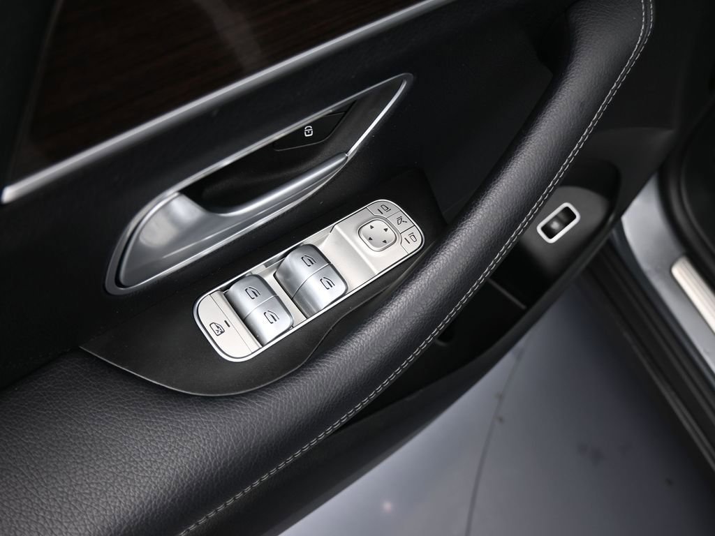 Used 2024 Mercedes-Benz GLE 450 4MATIC image 19