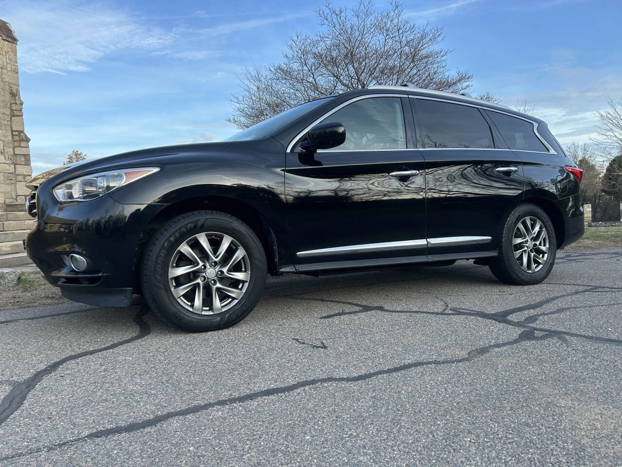 Used 2013 INFINITI JX35 AWD w/ Premium Pkg image 30