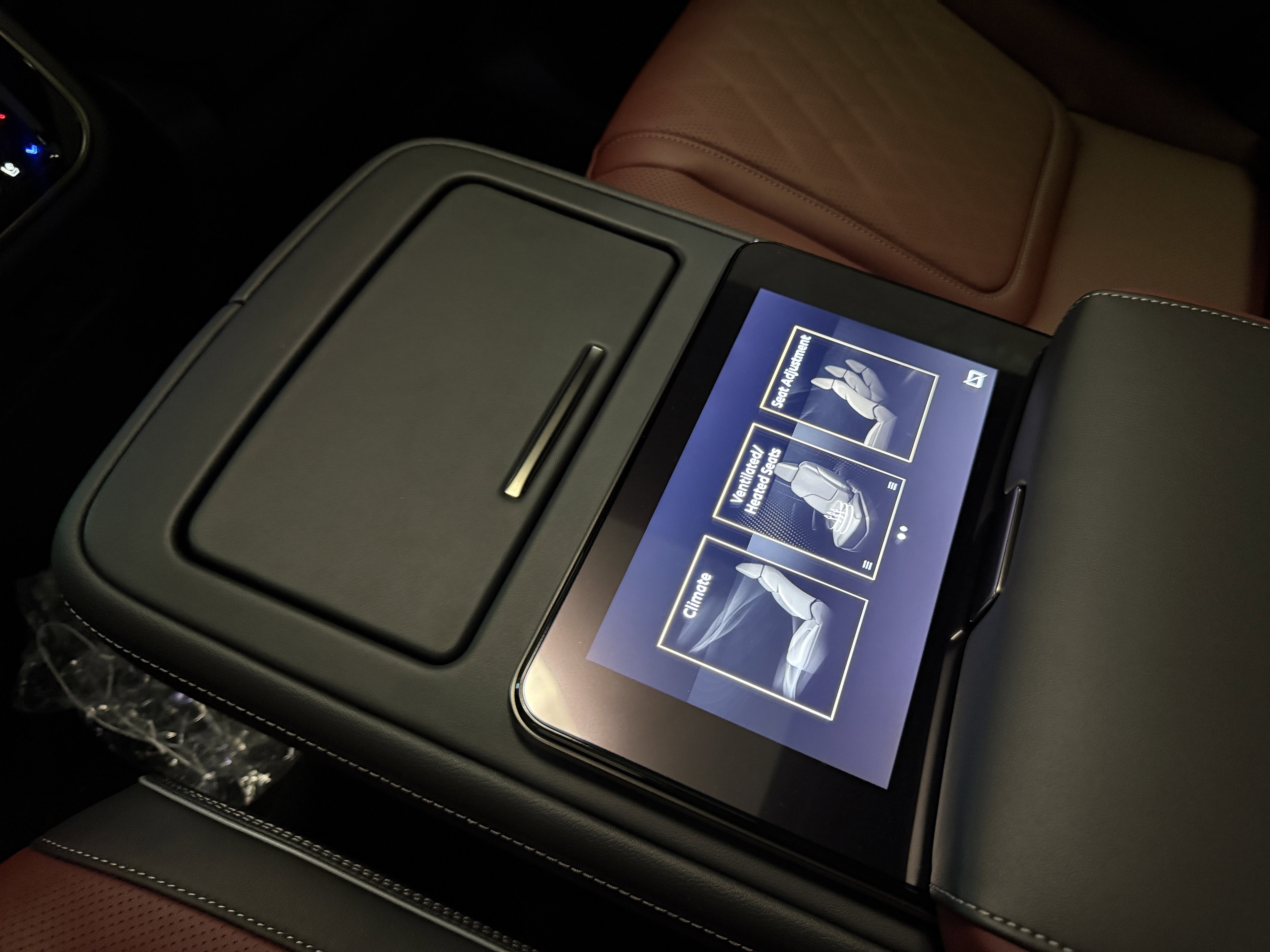 New 2026 INFINITI QX80 Autograph w/ Premium Cargo Package image 18