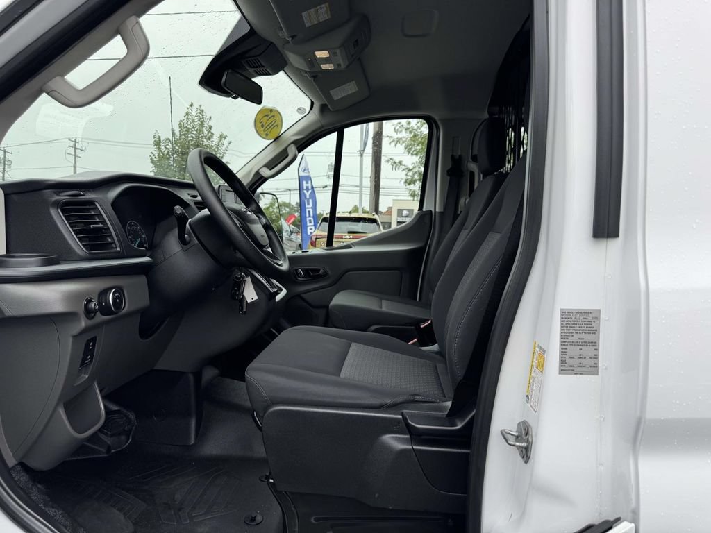 Used 2025 Ford Transit 250 Low Roof w/ Exterior Upgrade Package RWD image 17