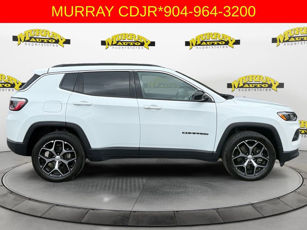 Certified 2024 Jeep Compass Latitude image 6