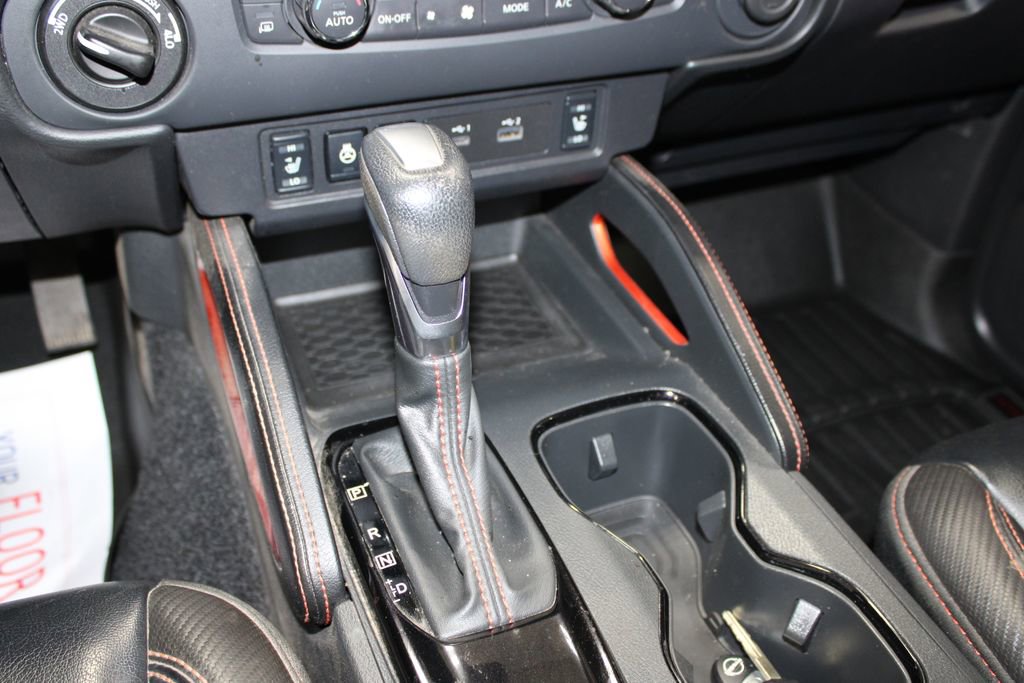 Used 2023 Nissan Frontier PRO-4X w/ Pro-4X Premium Package image 48