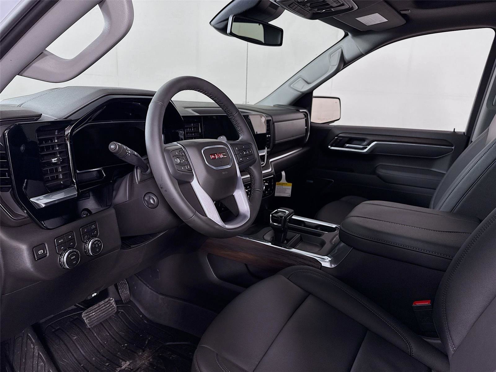 New 2026 GMC Sierra 1500 SLT w/ SLT Premium Plus Package image 4