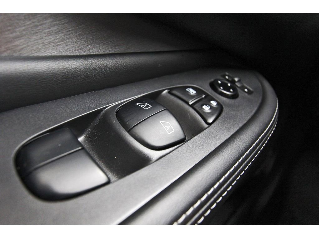 Used 2023 Nissan Murano SV image 20